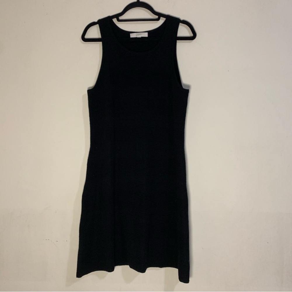 Elegant Black Sleeveless Dress